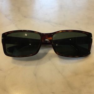 PERSOL HAVANA SUNGLASSES